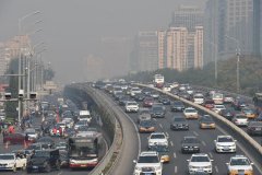 北京再发雾霾红色预警 周末开始单双号限行